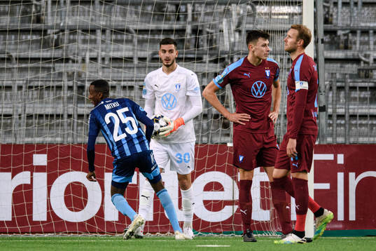 Malmö FFs målvakt Marko Johansson , Anel Ahmedhodzic och