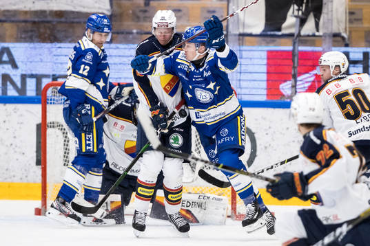 Leksands Fredrik Forsberg och Djurgårdens Simon Johansson