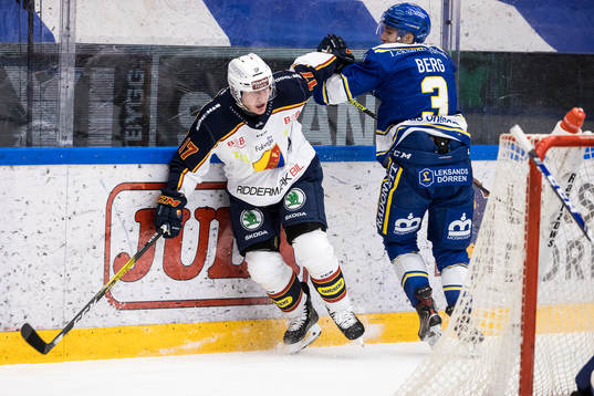 Djurgårdens Henrik Eriksson och Leksands August Berg