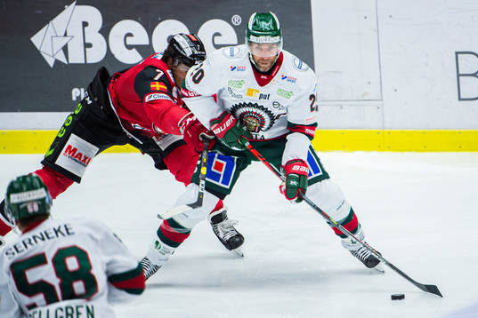 Frölundas Joel Lundqvist och Malmö Redhawks Oliver
