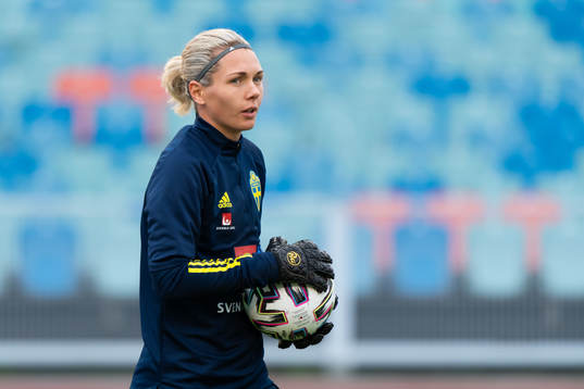 Goalkeeper Jennifer Falk