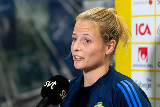 Anna Anvegård is being interviewed