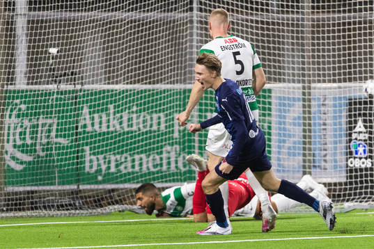 Akropolis Linus Mattsson jublar