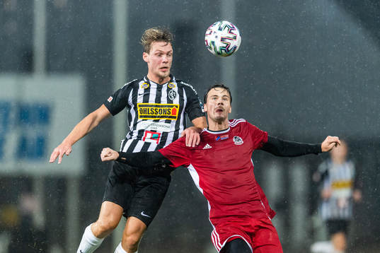Bläddra bland fler bilder av Fotboll, Div 1 södra, Landskrona - Lindome