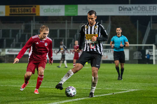 Lindomes Hampus Dahlqvist mot Landskronas Sumar Almadjed