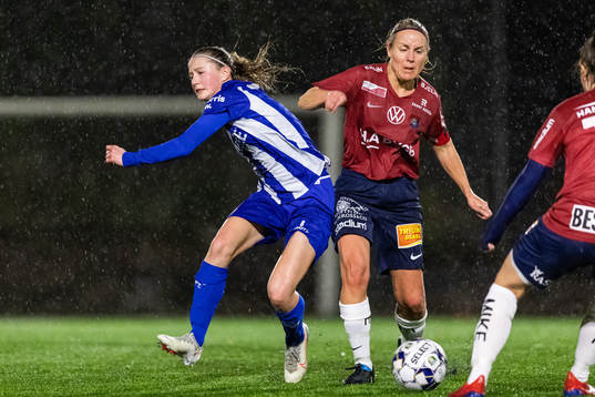 IFK Göteborgs Alexandra Larsson och Örgrytes Sofia