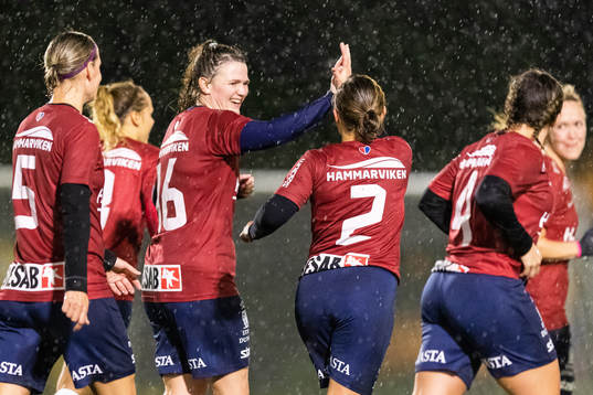 Örgrytes Mikaela Utas jublar