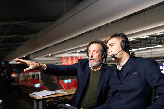 s kommentatorer Åke Unger och Tobias Forsberg