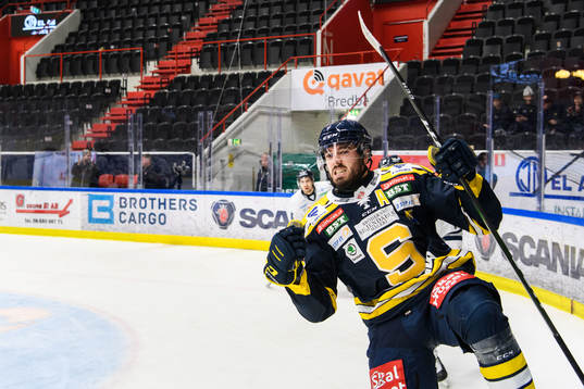 Bläddra bland fler bilder av Ishockey, Hockeyallsvenskan, Södertälje - Karlskoga