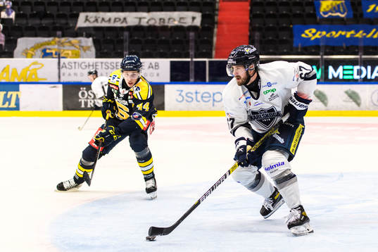 Södertäljes Lukas Vejdemo och Karlskogas Victor Berglind