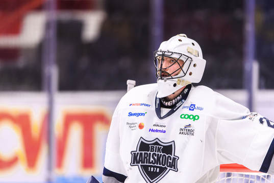 Karlskogas målvakt Stefan Steen deppar
