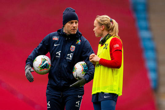 Anders Jacobson, assistant coach, and Julie Blakstad of the