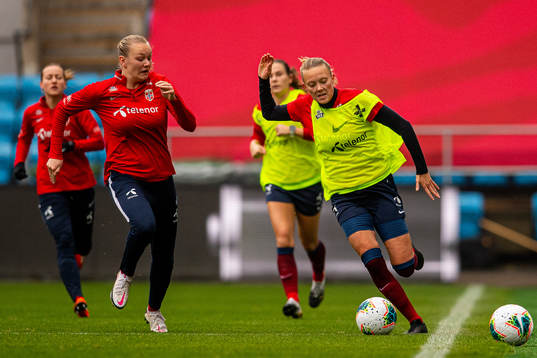 Frida Maanum and Synne Sofie Kinden Jensen of the Norwegian