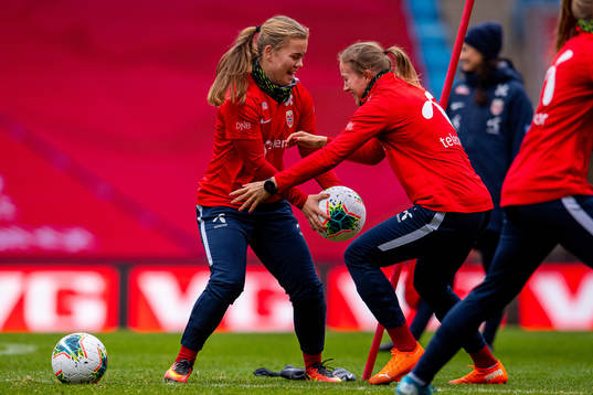 Olaug Tvedten and Kristine Minde of the Norwegian women’s