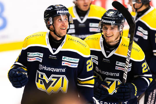 s Alexander Bergström jublar