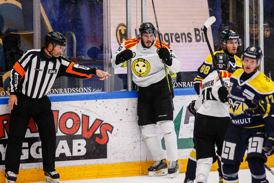 Brynäs John Persson jublar