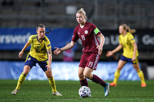 Julia Zigiotti Olme of Sweden and Karlina Miksone of Latvia