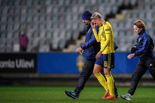 Lina Hurtig of Sweden in pain