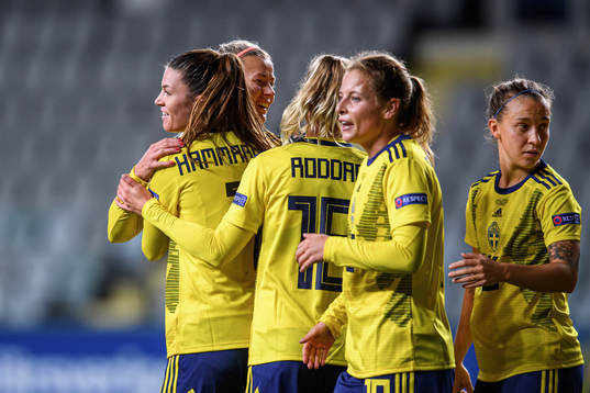 Pauline Hammarlund of Sweden celebrates the 5-0 goal with