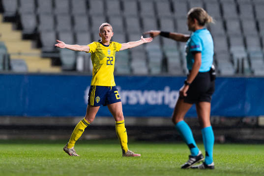  Olivia Schough of Sweden reacts
