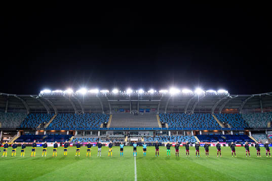 The players of Sweden and of Latvia at lineup
