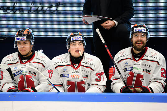 Örebros Glenn Gustafsson  och Ludvig Rensfeldt  deppar i