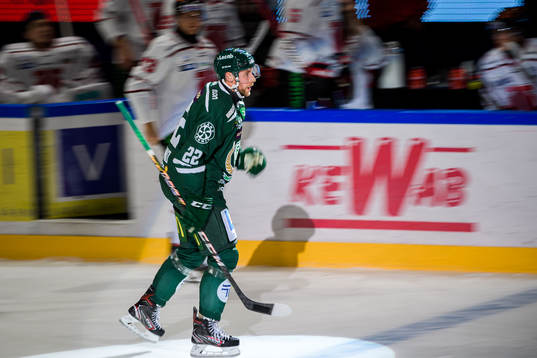 Färjestads Per Åslund jublar