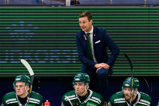 Färjestads huvudtränare Johan Pennerborn