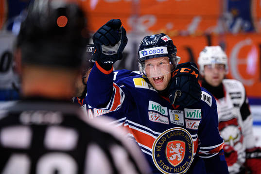 Växjös Richard Gynge jublar