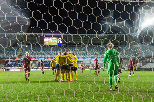 Players of Sweden celebrate