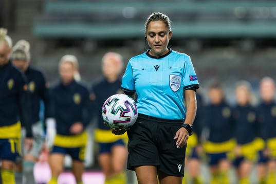 Referee Maria Marotta