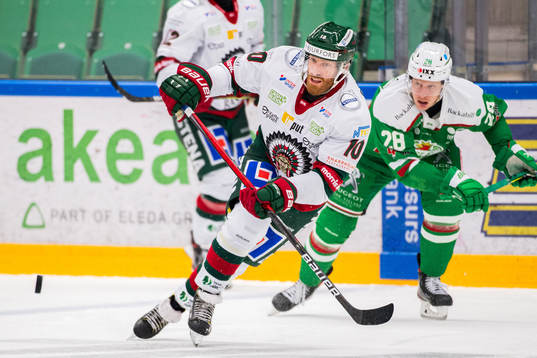 Frölundas Jens Olsson och Rögles Anton Bengtsson