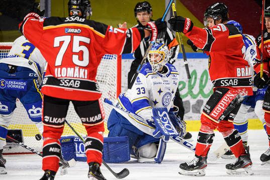 Leksands målvakt Axel Brage deppar