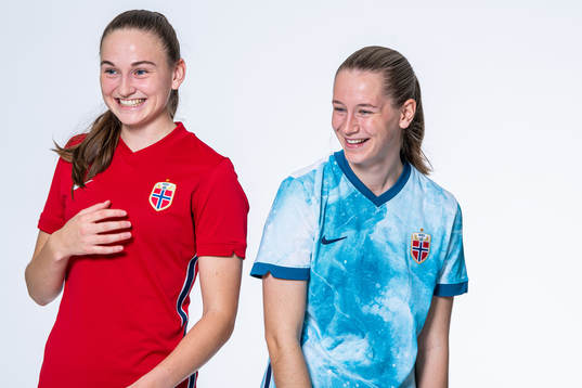 Vilde Hasund and Elisabeth Terland of the Norwegian