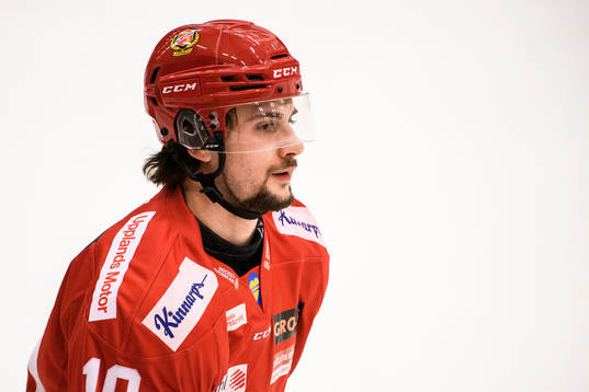 Almtunas Martin Mellberg värmer upp