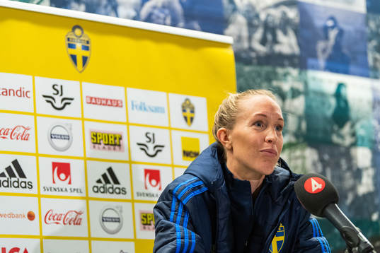 Julia Roddar is interviewed