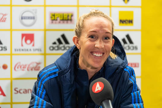 Julia Roddar is interviewed