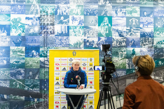 Nilla Fischer is interviewed