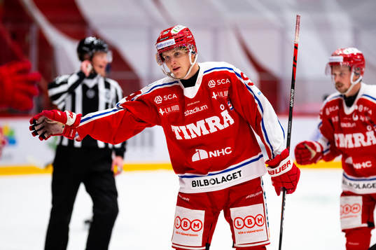 Timrås Sebastian Hartmann jublar