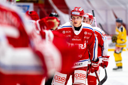 Timrås Sebastian Hartmann jublar