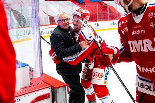 Timrås Jonathan Dahlén