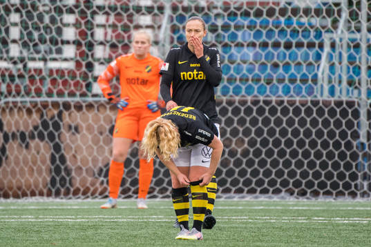 s Fanny Johansson deppar