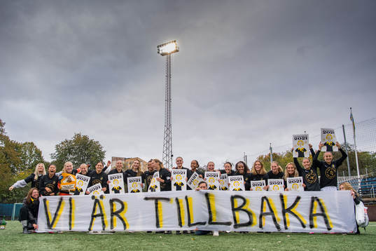 s spelare jublar