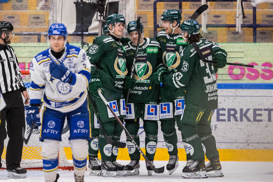 Färjestads spelare jublar