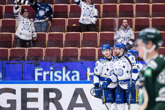Leksands Peter Cehlarik och Leksands Marek Hrivík jubel