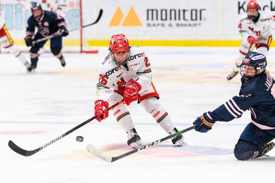 Modos Marion Allemoz och Djurgårdens Josefine Jakobsen