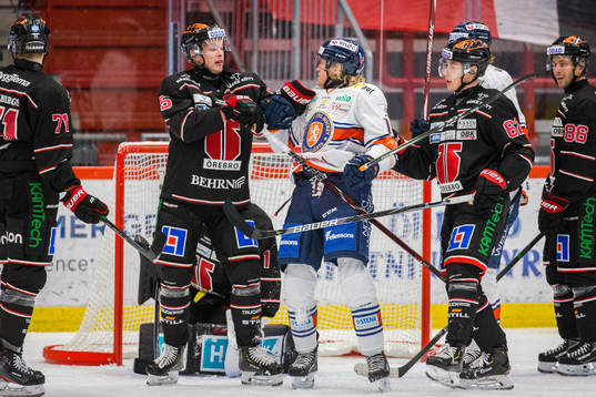 Örebros Gustav Backström i bråk med Växjös Marcus