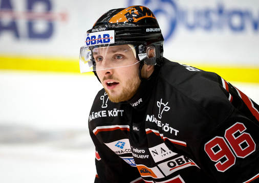 Örebros Robin Kovacs jublar