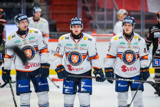 Växjös Jack Drury (m) lämnar isen