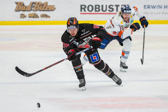 Örebros Lukas Pilö och Växjös Marcus Sylvegård